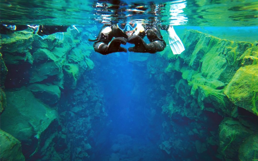 Snorkel between Continents in Silfra | Free Underwater Photos & Small Group